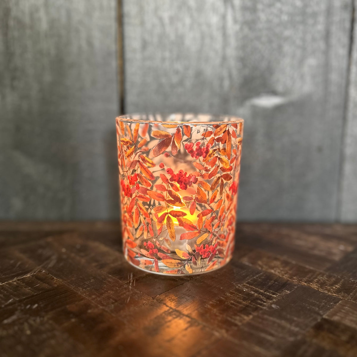 Leaf Patten Candle Holders