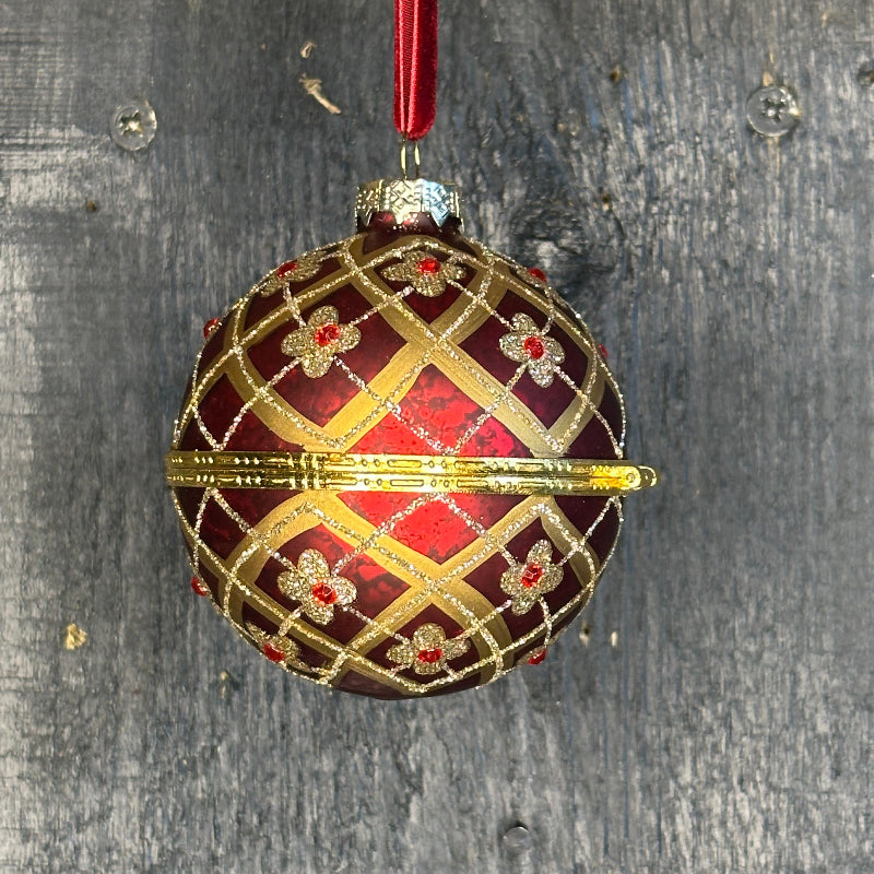 Red &amp; Gold Floral Trellis Bauble