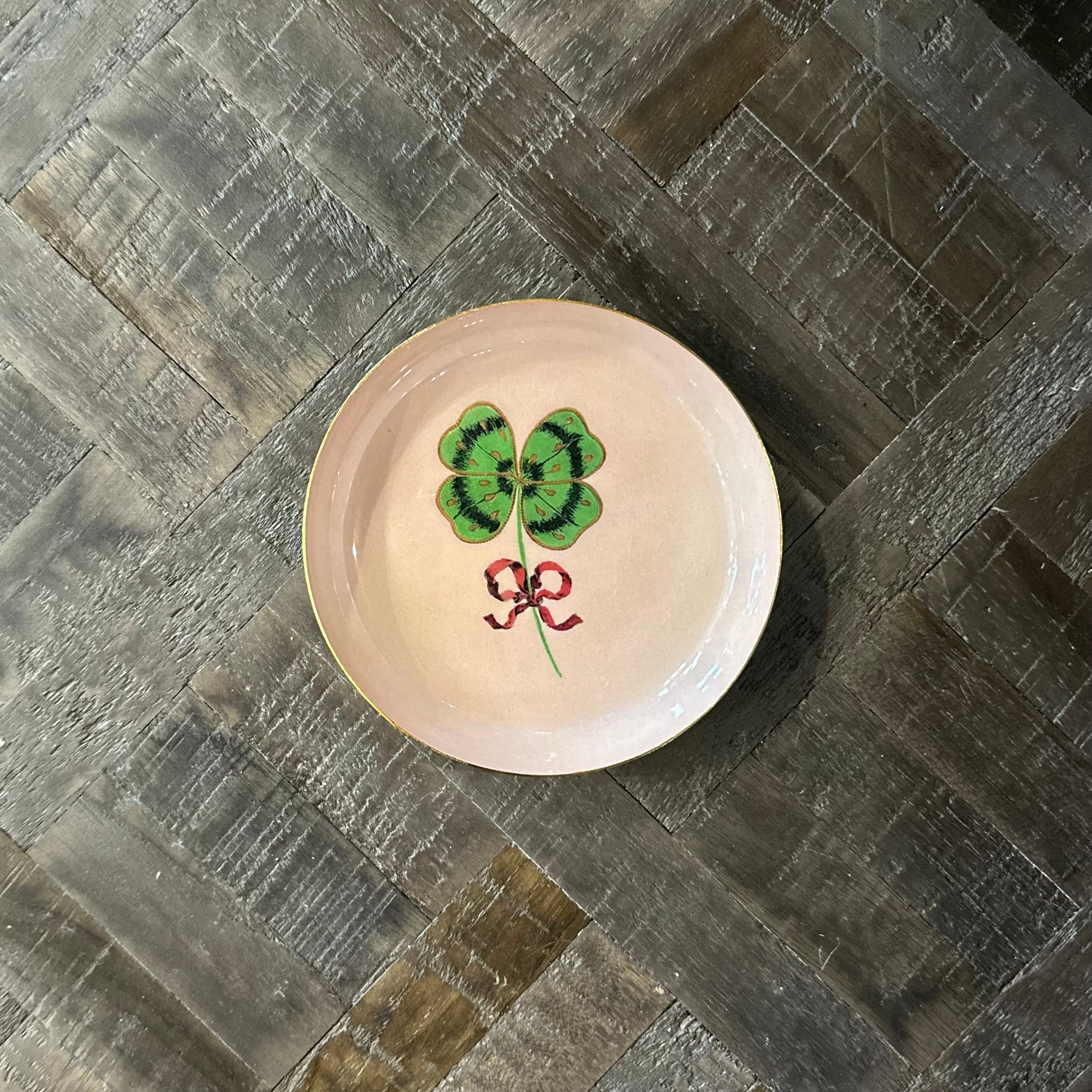 Clover Round Enamel Tray